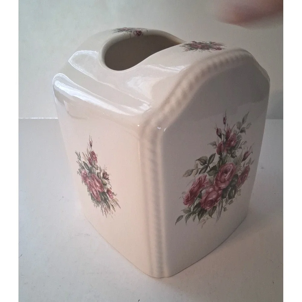 VTG Tissue Box Cover Floral Cottagecore Athena California Pottery USA made